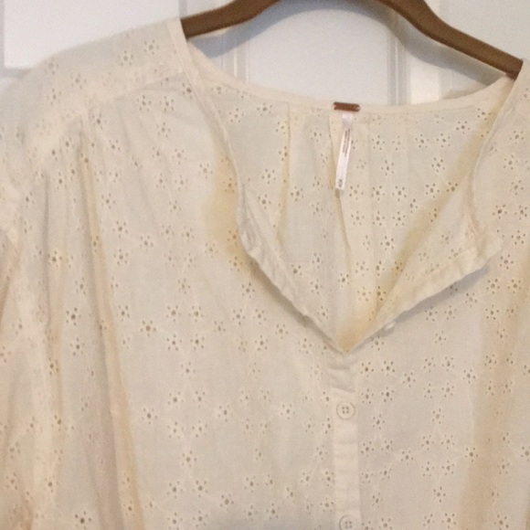 Free People ivory button up top - Picture 4 of 8